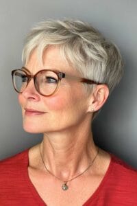Hairstyles for women over 50 with thin hair