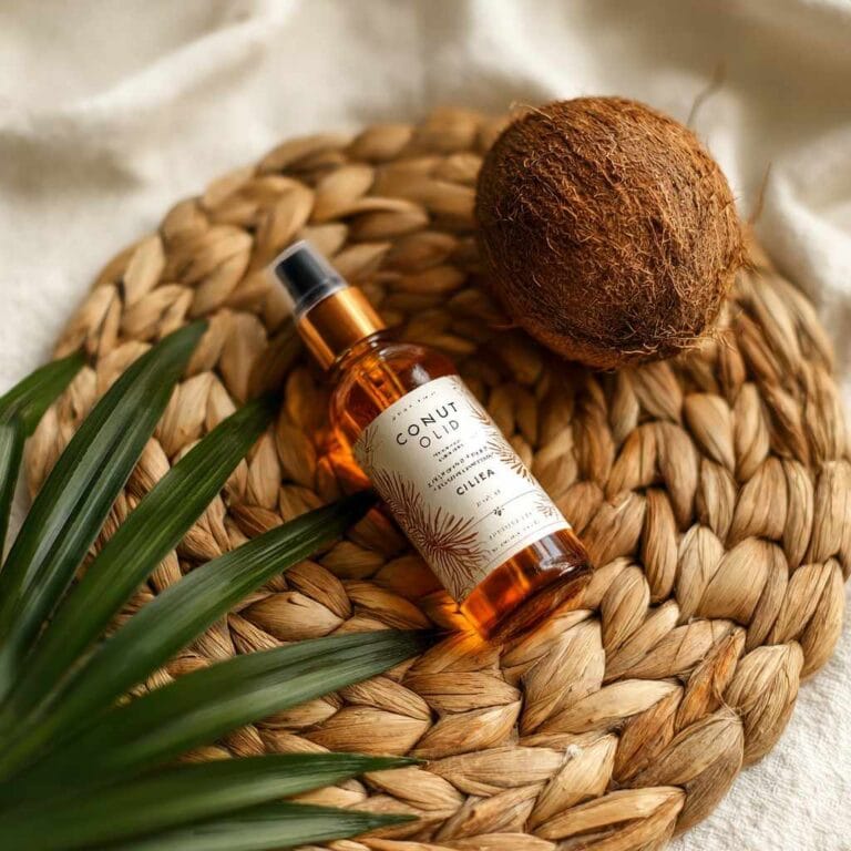 Coconut Oil: 5 Reasons It’s The Natural Remedy Your Hair Needs Coconut oil